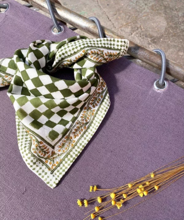 Petit foulard damier kaki