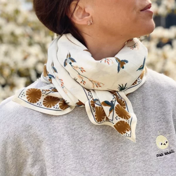 Grand Foulard Latika Cerisier fleur de vanille – Image 3