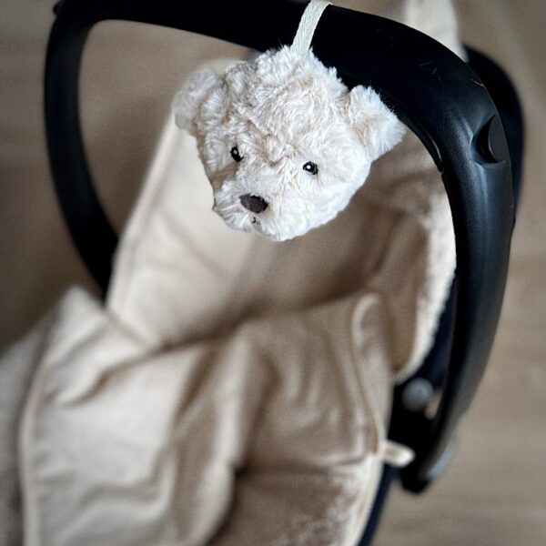 Peluche bruit blanc - L'ours Lou on the go – Image 3