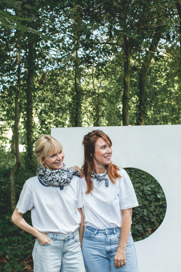 Petit foulard manika - coeur orage – Image 3