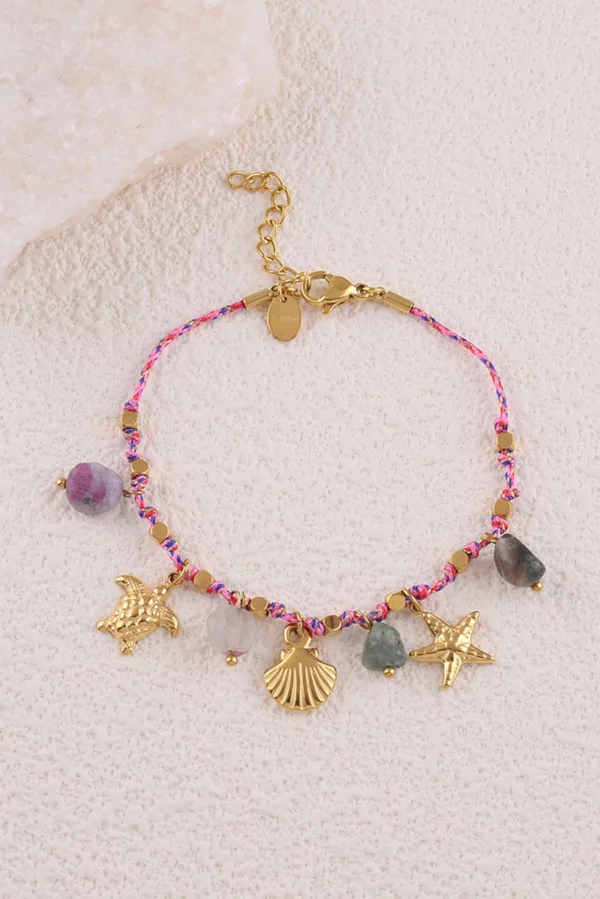 Bracelet cordon rose et charms