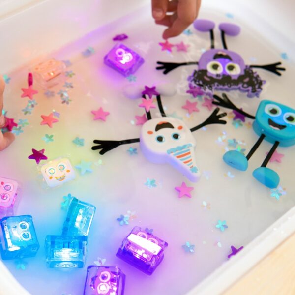 Party Pal - bonhomme et cubes lumineux white – Image 2