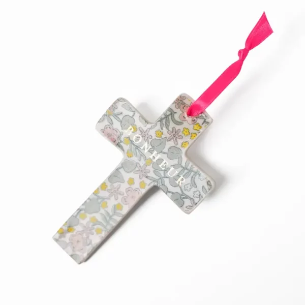 Croix murale Lily bonheur