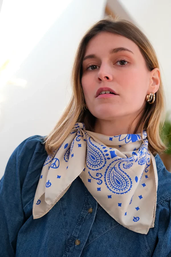 Foulard bandana soie - Bleu et blanc – Image 2