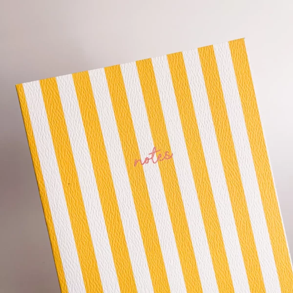 Carnet à rayures avec couleur contrastante A5 Jaune
