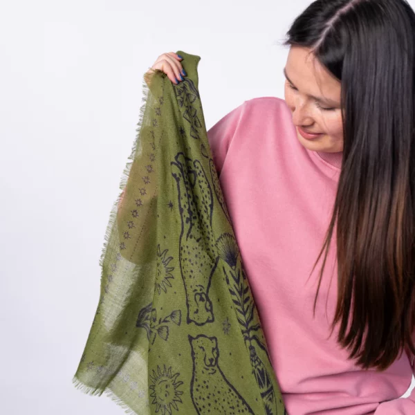 Petit foulard laine Sacha Kaki – Image 2