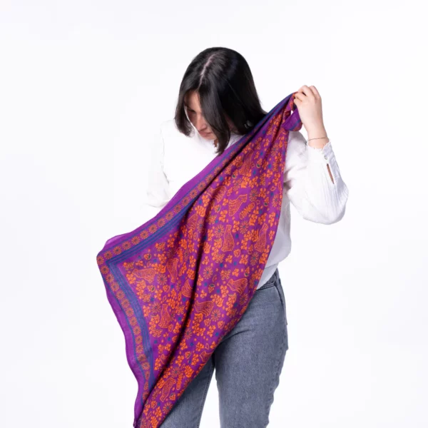 Grand foulard laine Constance prune – Image 2