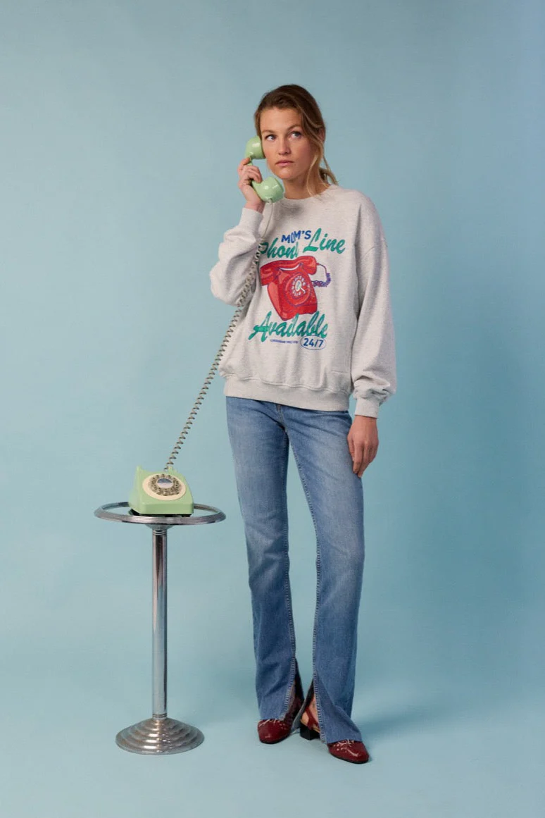 TAJINE BANANE - Phone Line Breastfeeding Sweatshirt – Image 2