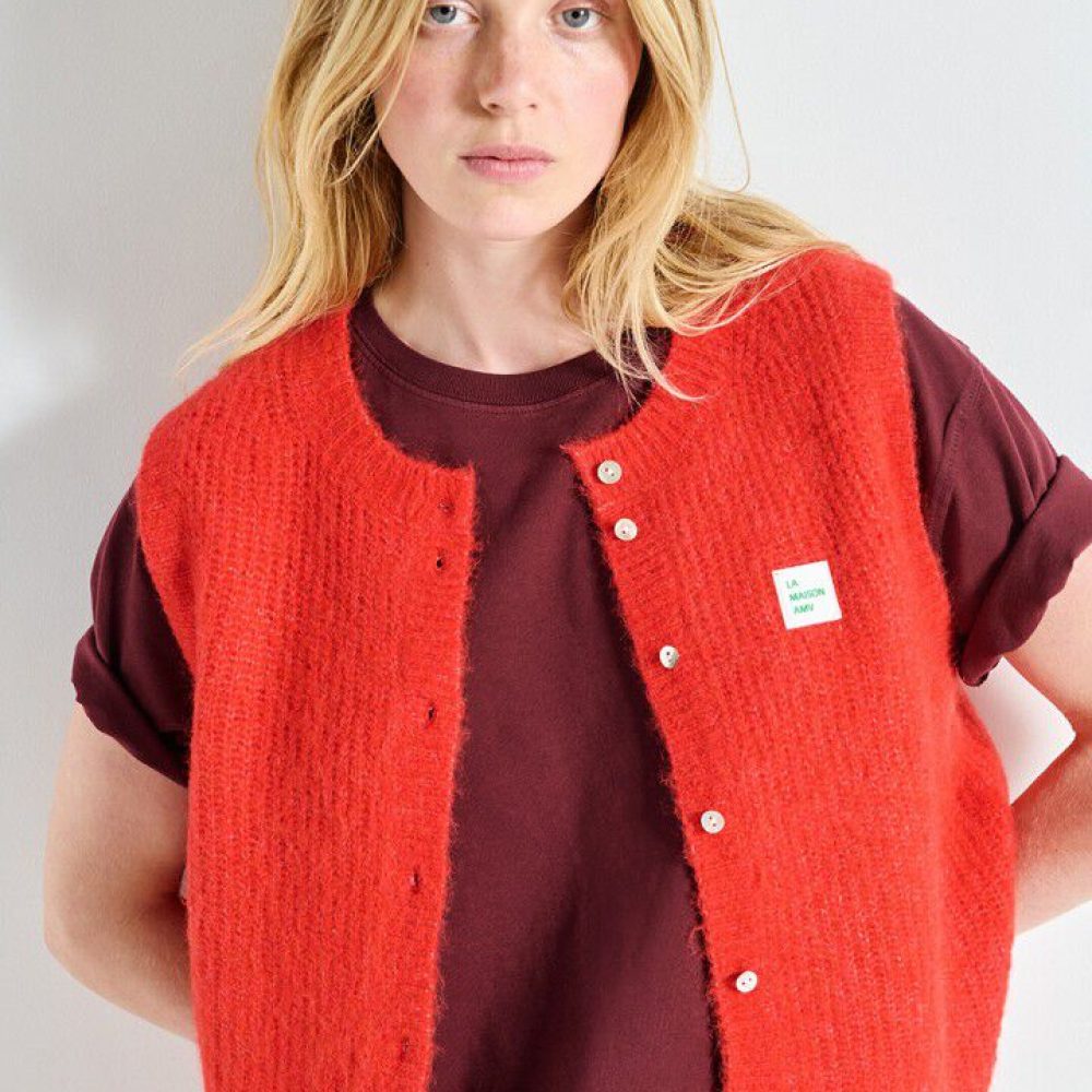 EAST19MCH25-PIC-MODEL-1-large