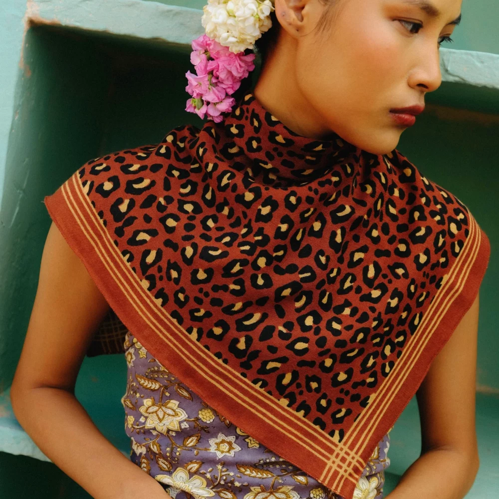 Foulard-laine-Leopard-Arizona-2
