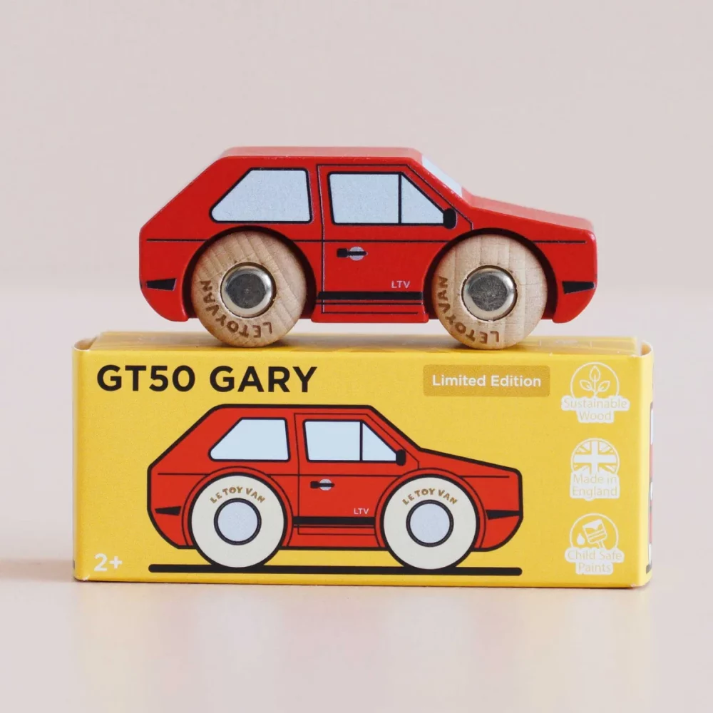 GT50-Gary-Classic-Car-Collection-Le-Toy-Van-Product-Packaging-1_cc43f245-c4a1-4134-951e-68792a303e6a