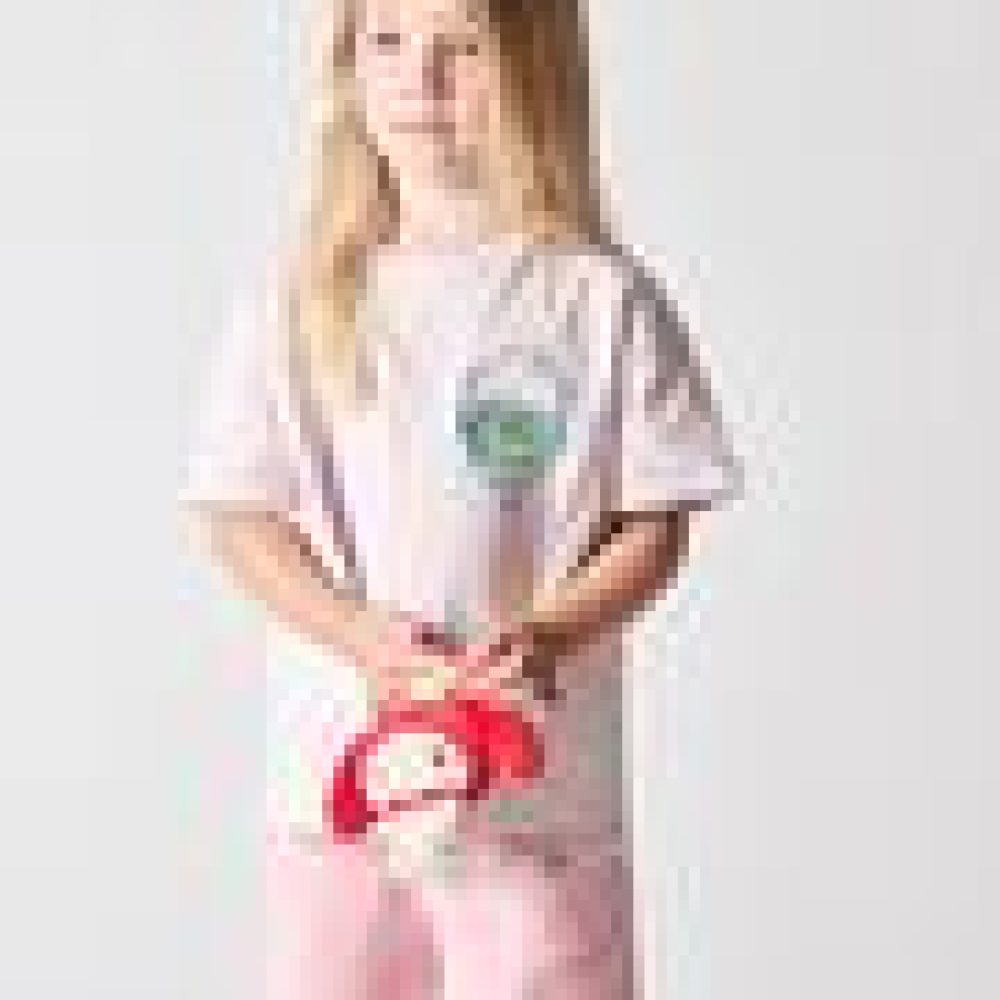 KFIZ02AIH25-GYCVIN-MODEL-1-large