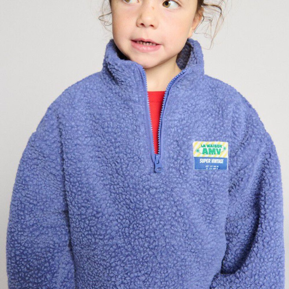 KHOK03BE26-PROCH-MODEL-1-large