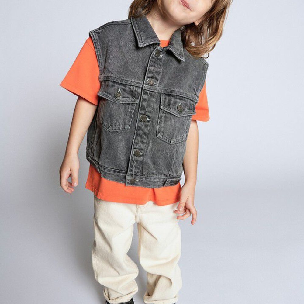 KYOP16EE26-GRISVI-MODEL-1-large