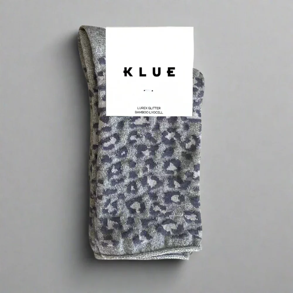 PACKSHOT_KLUE_Lurex_LEOPARD_Grey