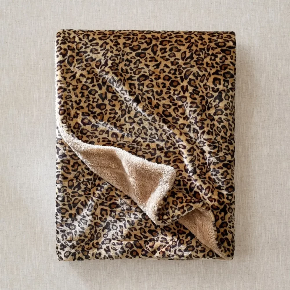 Plaid-Polaire-Wild-Leopard-WARO-plaid-plie