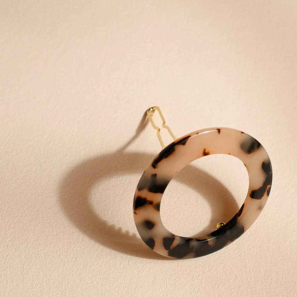 bachca-barrette-ronde-ecaille-1