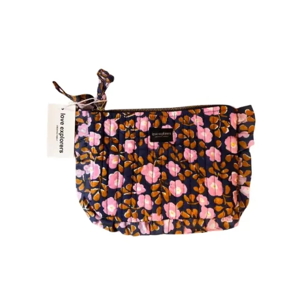 cec3ef5fd4f038b99367a2fa247d703d9348c7622e9dfbb84e3c602eb5e857fb