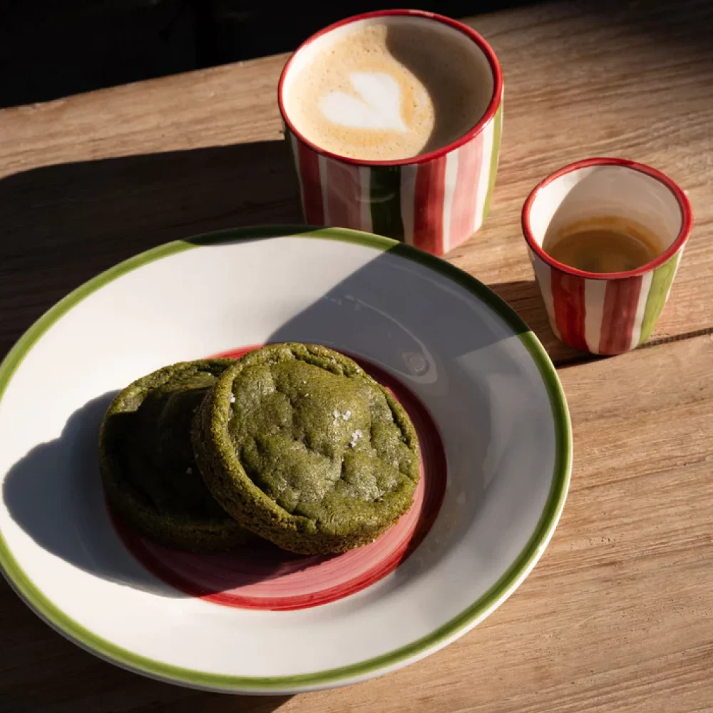 dakota-cappuccino-cup-cups-denise-640390_700x