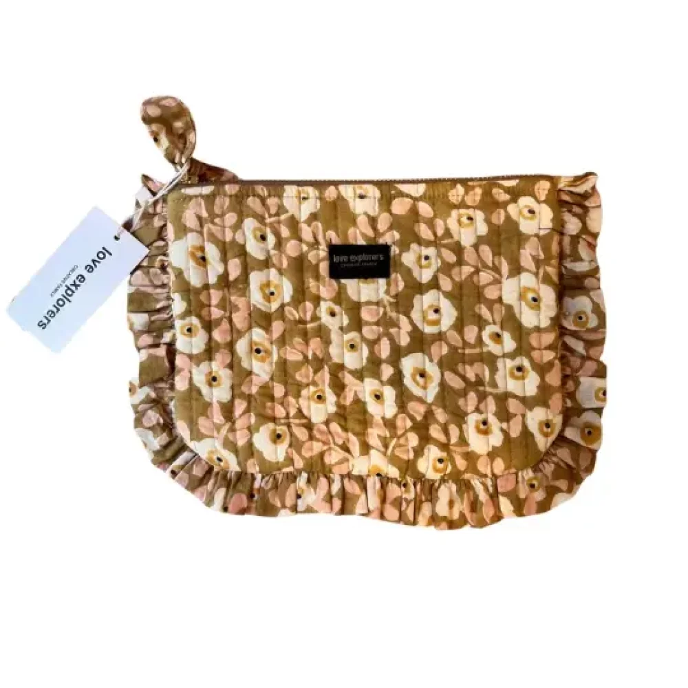 dc9680d038680d5f1a9a200e37f41c96b4ababad8a82e739463564b15ba9b74a