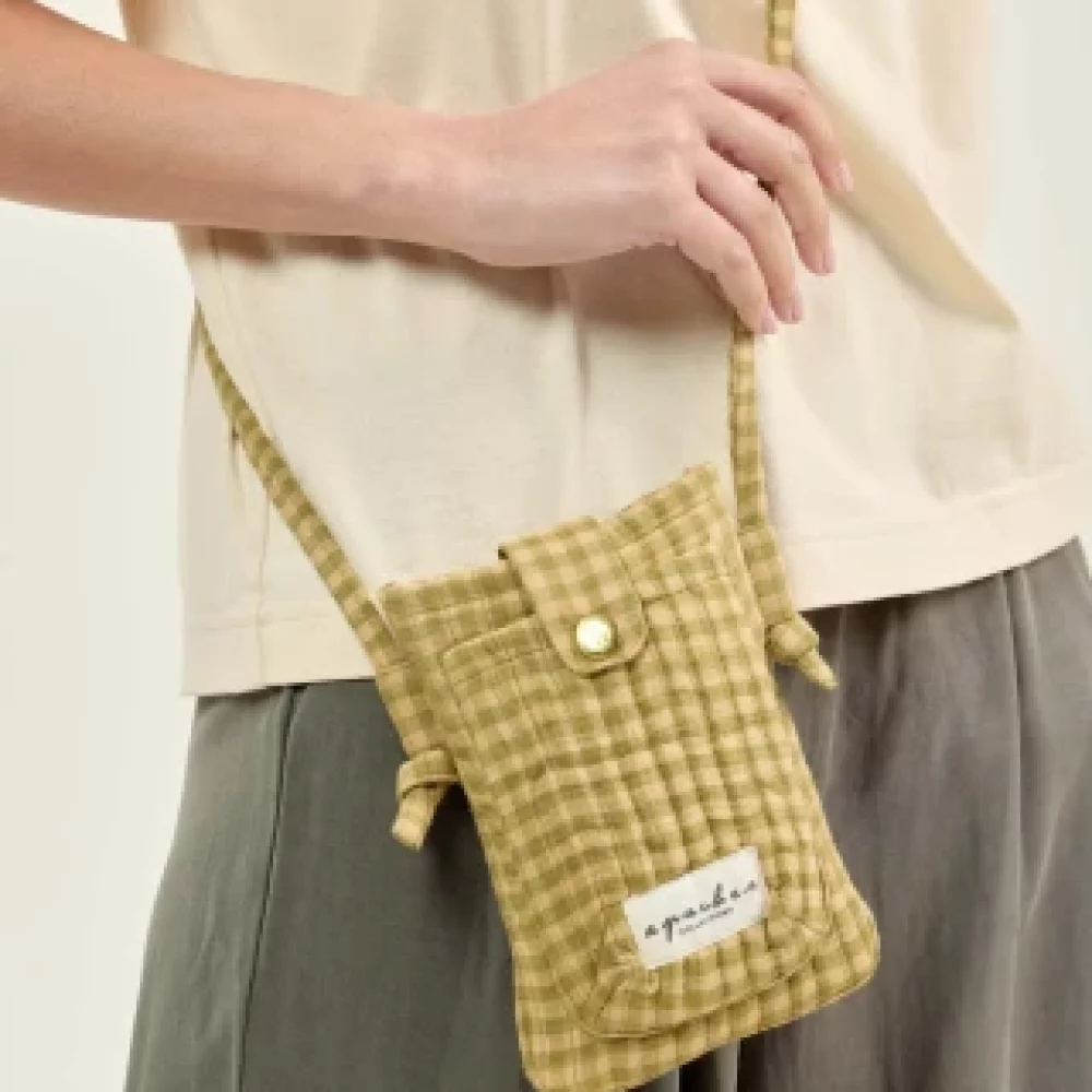 etui-de-telephone-kolkata-take-away (1)