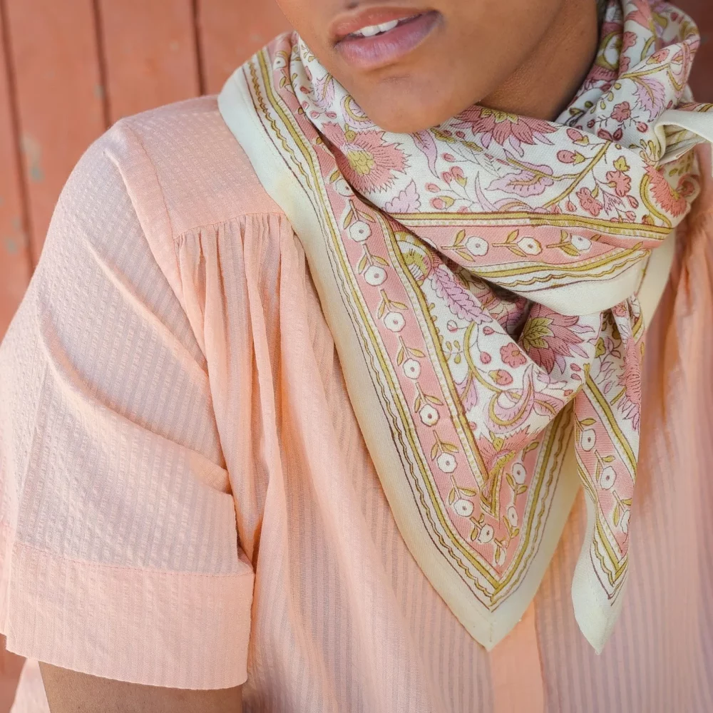 foulard-grand-format-haydee-sorbet-rose-pistache-3