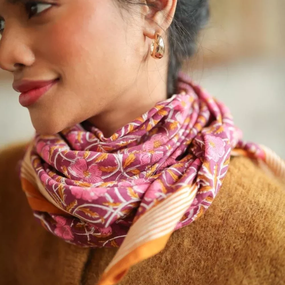 foulard-grand-format-pia-prune-5-836x1000