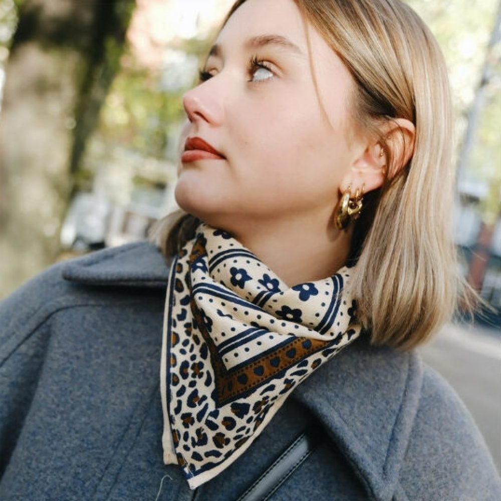 foulard-mon-petit-indispensable-flower-brown-love-explorers (2)