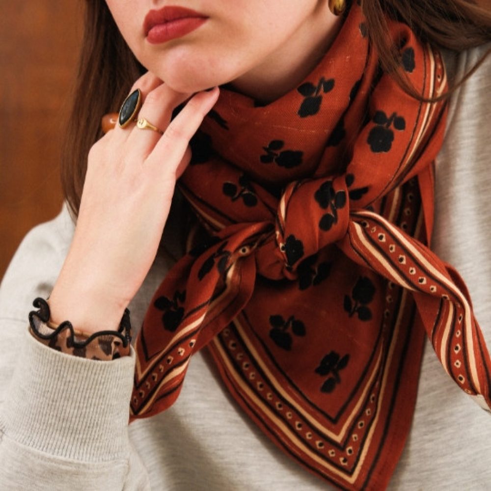 love-explorers-grand-foulard-sister-chocolat