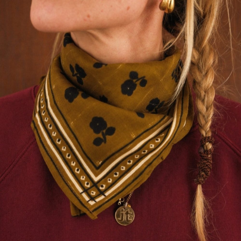 love-explorers-petit-foulard-sister-matcha