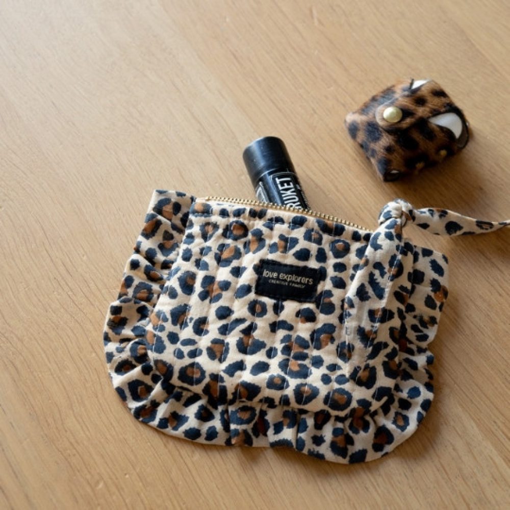 love-explorers-pochette-plate-s-leopard-beige