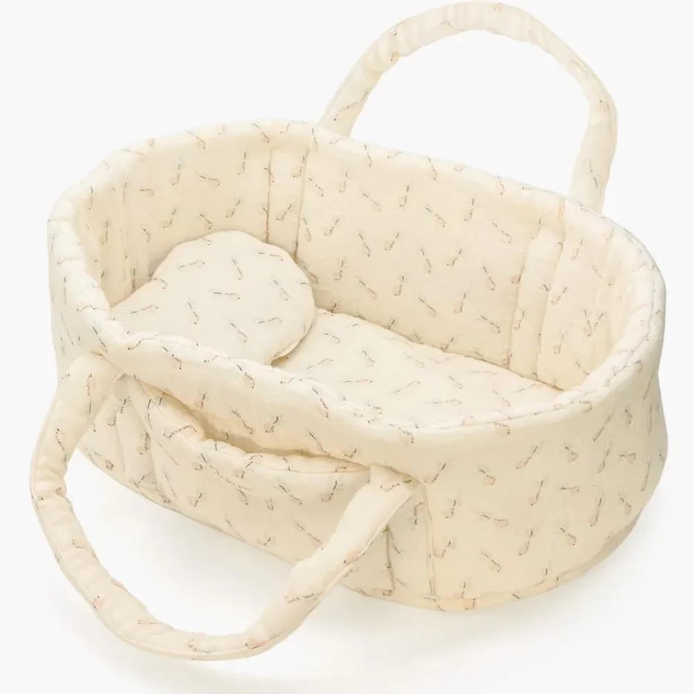 minikane-accessoires-poupee-couffin-et-son-oreiller-en-gaze-de-coton-helene-3