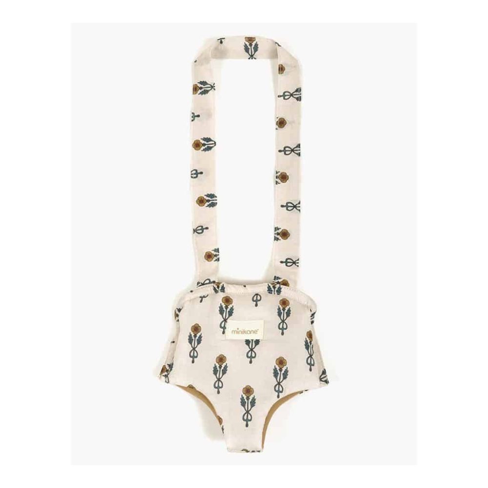 minikane_porte-poupee-fleurs-nordiques