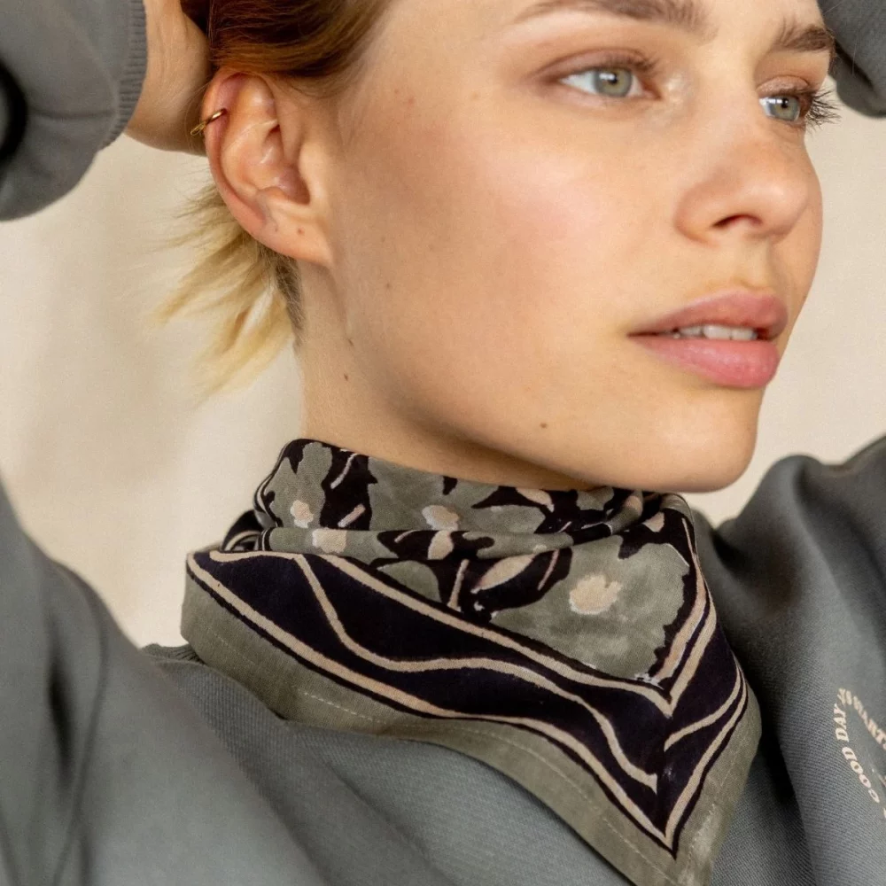 petit-foulard-en-coton-dupitta