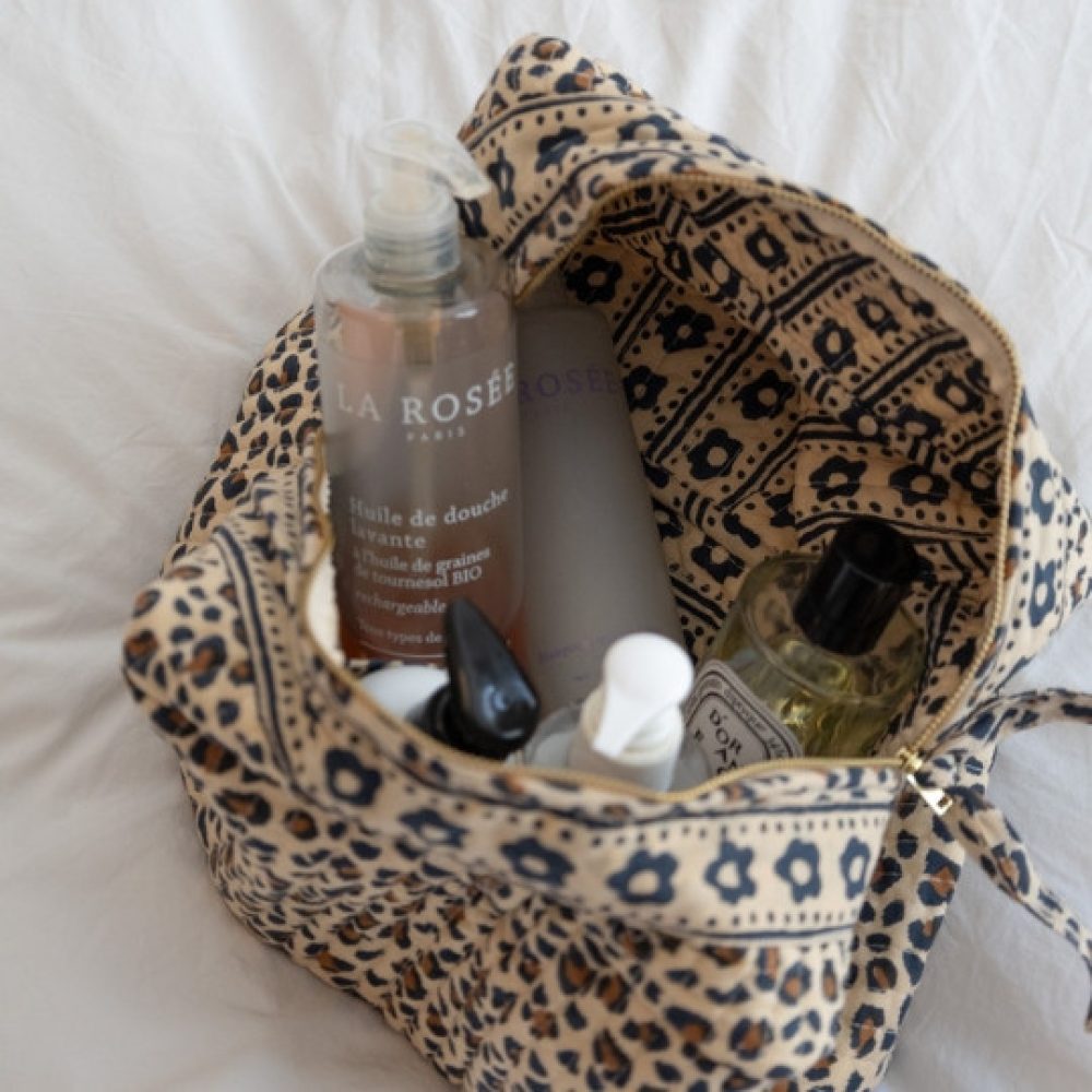 trousse-de-toilette-leo-beige-love-explorers